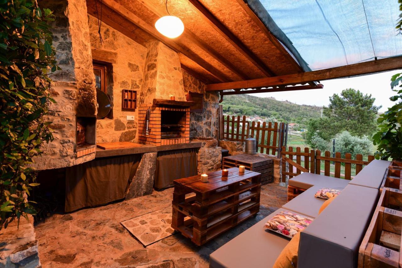 Vale Do Ninho Nature Houses Ferraria de São João Buitenkant foto